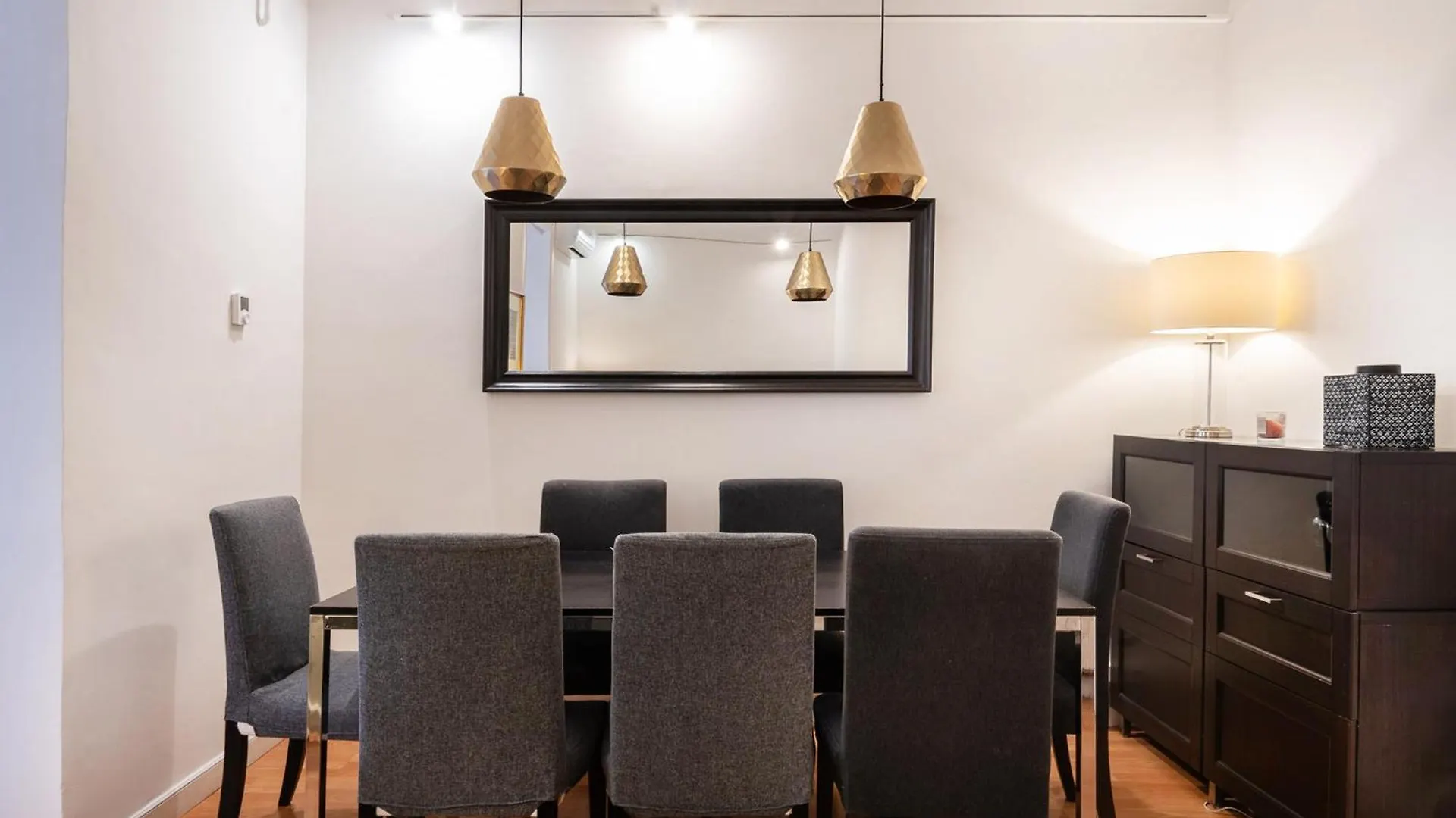 Experience Local Life In The Heart Of Gracia Apartment Barcelona