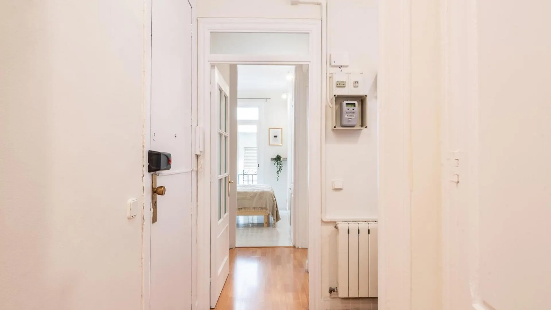 Experience Local Life In The Heart Of Gracia Apartment Barcelona