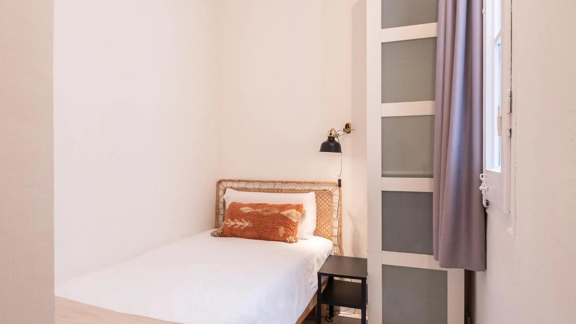 Experience Local Life In The Heart Of Gracia Apartment Barcelona