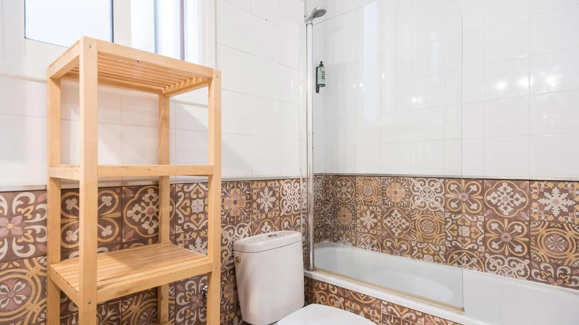 Experience Local Life In The Heart Of Gracia Apartment Barcelona